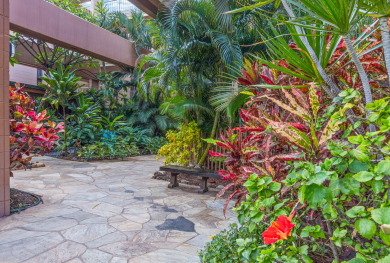 Lake House OCEANFRONT 1 Bdrm Condo next to the water! Air conditioned - Kaleialoha 209, , on Maui - Lahaina in Hawaii - Lakehouse Vacation Rental - Lake Home for rent on LakeHouseVacations.com