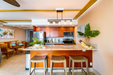 Lake House Oceanfront Penthouse on Kaanapali Beach,1BR1BA, AC,Views of Lanai & Molokai, , on Maui - Lahaina in Hawaii - Lakehouse Vacation Rental - Lake Home for rent on LakeHouseVacations.com