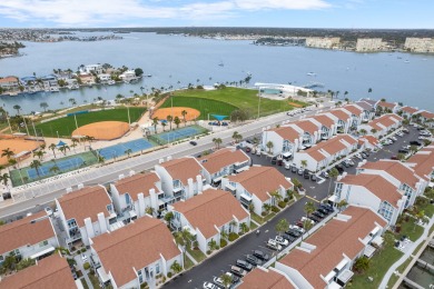 Lake House 2b 1b Madeira Beach Yacht Club #250G (walkup), , on Madeira Beach in Florida - Lakehouse Vacation Rental - Lake Home for rent on LakeHouseVacations.com