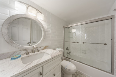 Lake House Beachfront 1b 1b Suite - Beach Place #209, , on Madeira Beach in Florida - Lakehouse Vacation Rental - Lake Home for rent on LakeHouseVacations.com