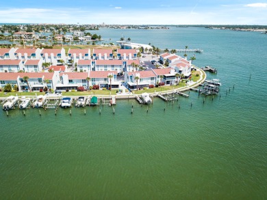 Lake House 1b 1b Waterfront Madeira Beach Yacht Club #261G, , on Madeira Beach in Florida - Lakehouse Vacation Rental - Lake Home for rent on LakeHouseVacations.com
