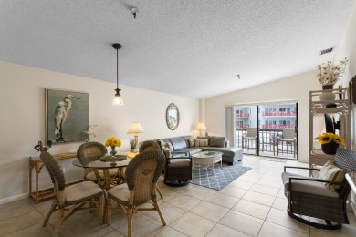 Lake House Beach View - Balcony - 2 Queen - Surf Song #350, , on Madeira Beach in Florida - Lakehouse Vacation Rental - Lake Home for rent on LakeHouseVacations.com