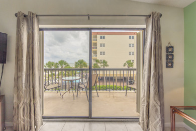 Lake House Beach View 1b 1b - Balcony - King - Surf Song #347, , on Madeira Beach in Florida - Lakehouse Vacation Rental - Lake Home for rent on LakeHouseVacations.com