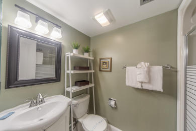 Lake House 2b 1.5b - Updated Johns Pass - Madeira Norte #102, , on Madeira Beach in Florida - Lakehouse Vacation Rental - Lake Home for rent on LakeHouseVacations.com