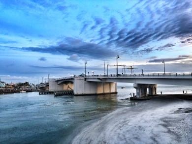 Lake House 2b 1.5b - Updated Johns Pass - Madeira Norte #102, , on Madeira Beach in Florida - Lakehouse Vacation Rental - Lake Home for rent on LakeHouseVacations.com