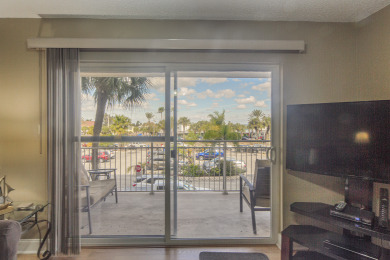 Lake House 2b 1.5b - Updated Johns Pass - Madeira Norte #102, , on Madeira Beach in Florida - Lakehouse Vacation Rental - Lake Home for rent on LakeHouseVacations.com