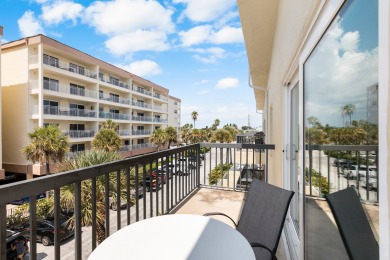 Lake House Beach View 1b 1b - Balcony - King - Surf Song #346, , on Madeira Beach in Florida - Lakehouse Vacation Rental - Lake Home for rent on LakeHouseVacations.com