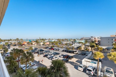Lake House Beach View Balcony at John's Pass, , on Madeira Beach in Florida - Lakehouse Vacation Rental - Lake Home for rent on LakeHouseVacations.com