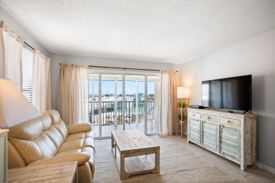 Lake House Beach View - Balcony - 3b 2b - Beach Place #405, , on Madeira Beach in Florida - Lakehouse Vacation Rental - Lake Home for rent on LakeHouseVacations.com