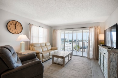 Lake House Beach View - Balcony - 3b 2b - Beach Place #405, , on Madeira Beach in Florida - Lakehouse Vacation Rental - Lake Home for rent on LakeHouseVacations.com