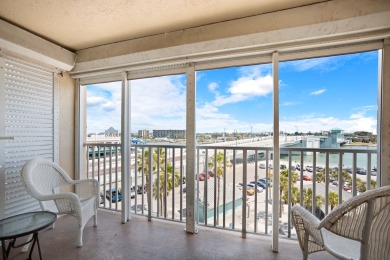 Lake House Beach View - Balcony - 3b 2b - Beach Place #405, , on Madeira Beach in Florida - Lakehouse Vacation Rental - Lake Home for rent on LakeHouseVacations.com