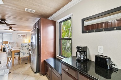 Lake House Awesome Florida Cottage - 2b 1b - Surf Song #113, , on Madeira Beach in Florida - Lakehouse Vacation Rental - Lake Home for rent on LakeHouseVacations.com
