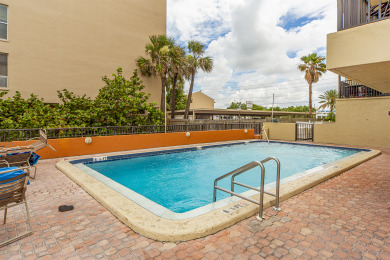 Lake House Direct Beachfront Value - 3b 2b - Las Brisas #104, , on Madeira Beach in Florida - Lakehouse Vacation Rental - Lake Home for rent on LakeHouseVacations.com