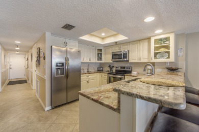 Lake House Direct Beachfront - 3b 2b - Beach Place #308, , on Madeira Beach in Florida - Lakehouse Vacation Rental - Lake Home for rent on LakeHouseVacations.com
