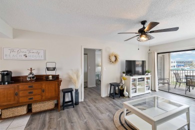 Lake House Beachfront Complex - 2b 2b - Beach Place #301, , on Madeira Beach in Florida - Lakehouse Vacation Rental - Lake Home for rent on LakeHouseVacations.com
