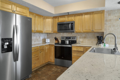 Lake House Direct Beachfront Corner Unit - Beach Place #206, , on Madeira Beach in Florida - Lakehouse Vacation Rental - Lake Home for rent on LakeHouseVacations.com