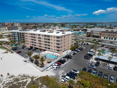 Lake House Direct Beachfront Corner Unit - Beach Place #206, , on Madeira Beach in Florida - Lakehouse Vacation Rental - Lake Home for rent on LakeHouseVacations.com