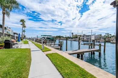 Lake House 1b1b Waterfront Madeira Beach Yacht Club #231E, , on Madeira Beach in Florida - Lakehouse Vacation Rental - Lake Home for rent on LakeHouseVacations.com