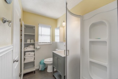 Lake House Just Renovated, New Kitchen & Upgraded Bath - Free WiFi - Surf Song, , on Madeira Beach in Florida - Lakehouse Vacation Rental - Lake Home for rent on LakeHouseVacations.com
