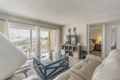Lake House Beach View - Balcony - 3b 2b - Beach Place #305, , on Madeira Beach in Florida - Lakehouse Vacation Rental - Lake Home for rent on LakeHouseVacations.com