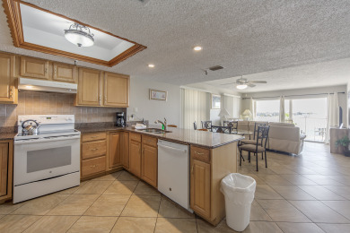 Lake House Beach View - Balcony - 3b 2b - Beach Place #305, , on Madeira Beach in Florida - Lakehouse Vacation Rental - Lake Home for rent on LakeHouseVacations.com