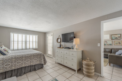 Lake House Corner Beach Front Unit - Beach Place #412, , on Madeira Beach in Florida - Lakehouse Vacation Rental - Lake Home for rent on LakeHouseVacations.com