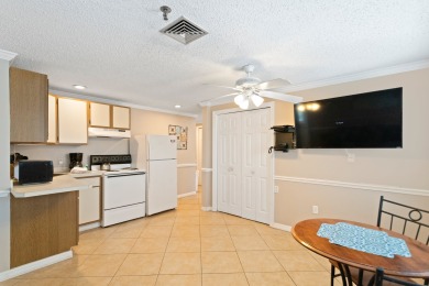 Lake House John's Pass - Beach Location - Beach Place #200, , on Madeira Beach in Florida - Lakehouse Vacation Rental - Lake Home for rent on LakeHouseVacations.com