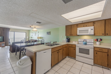 Lake House Direct Beachfront - Gulf Views - Beach Place #407, , on Madeira Beach in Florida - Lakehouse Vacation Rental - Lake Home for rent on LakeHouseVacations.com