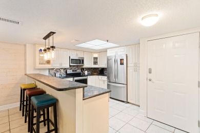 Lake House Large unit in Beach Front Complex , , on Madeira Beach in Florida - Lakehouse Vacation Rental - Lake Home for rent on LakeHouseVacations.com