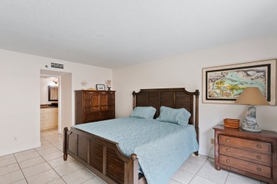 Lake House Large unit in Beach Front Complex , , on Madeira Beach in Florida - Lakehouse Vacation Rental - Lake Home for rent on LakeHouseVacations.com