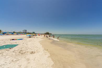 Lake House Large unit in Beach Front Complex , , on Madeira Beach in Florida - Lakehouse Vacation Rental - Lake Home for rent on LakeHouseVacations.com