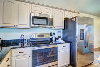 Lake House Cozy Pet Friendly Cottage nestled right in the heart of the flats!, , on Gulf of Mexico - Port Aransas in Texas - Lakehouse Vacation Rental - Lake Home for rent on LakeHouseVacations.com