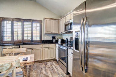 Lake House Cozy Pet Friendly Cottage nestled right in the heart of the flats!, , on Gulf of Mexico - Port Aransas in Texas - Lakehouse Vacation Rental - Lake Home for rent on LakeHouseVacations.com