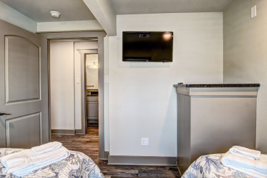 Lake House Cozy Pet Friendly Cottage nestled right in the heart of the flats!, , on Gulf of Mexico - Port Aransas in Texas - Lakehouse Vacation Rental - Lake Home for rent on LakeHouseVacations.com