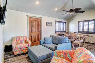 Lake House Cozy Pet Friendly Cottage nestled right in the heart of the flats!, , on Gulf of Mexico - Port Aransas in Texas - Lakehouse Vacation Rental - Lake Home for rent on LakeHouseVacations.com