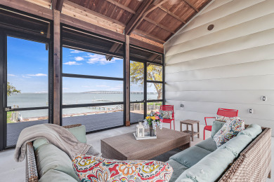 Lake House Elite 1 bedroom waterfront home. Spacious screened in porch and pier!, , on Gulf of Mexico - Aransas Bay in Texas - Lakehouse Vacation Rental - Lake Home for rent on LakeHouseVacations.com