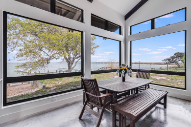 Lake House Elite 1 bedroom waterfront home. Spacious screened in porch and pier!, , on Gulf of Mexico - Aransas Bay in Texas - Lakehouse Vacation Rental - Lake Home for rent on LakeHouseVacations.com