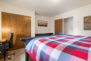 Lake House Family Fox Farm LARGE 4 bedroom 5 min to Resorts. Fire Pit- Garage Access, , on Big Bear Lake in California - Lakehouse Vacation Rental - Lake Home for rent on LakeHouseVacations.com