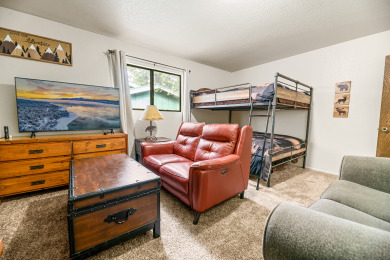 Lake House Family Fox Farm LARGE 4 bedroom 5 min to Resorts. Fire Pit- Garage Access, , on Big Bear Lake in California - Lakehouse Vacation Rental - Lake Home for rent on LakeHouseVacations.com