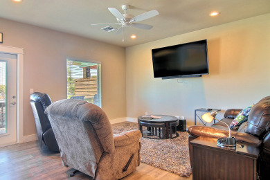 Lake House Charming townhome, Right in the heart of Port A! Salt Water Pool!, , on Gulf of Mexico - Port Aransas in Texas - Lakehouse Vacation Rental - Lake Home for rent on LakeHouseVacations.com