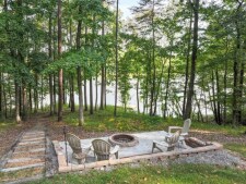 Lake House The Savages By The Lake, , on Kerr Lake / Buggs Island in Virginia - Lakehouse Vacation Rental - Lake Home for rent on LakeHouseVacations.com