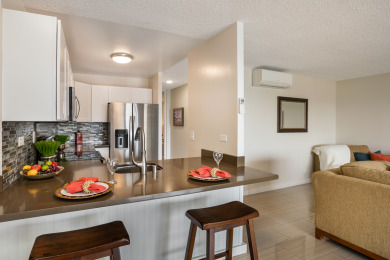 Lake House Kona Alii 707 Stunning Top Floor Penthouse w Roof Top Deck, AC, & Elevators, , on Big Island - Kailua-Kona Bay  in Hawaii - Lakehouse Vacation Rental - Lake Home for rent on LakeHouseVacations.com