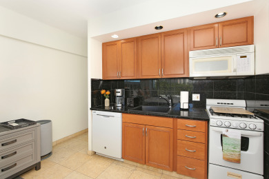 Lake House Gorgeous Ocean & Park Views! Full Kitchen! Steps to Beach!, , on Oahu - Honolulu in Hawaii - Lakehouse Vacation Rental - Lake Home for rent on LakeHouseVacations.com