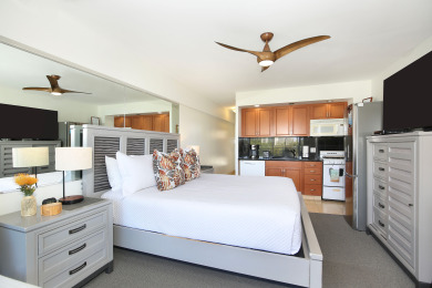 Lake House Gorgeous Ocean & Park Views! Full Kitchen! Steps to Beach!, , on Oahu - Honolulu in Hawaii - Lakehouse Vacation Rental - Lake Home for rent on LakeHouseVacations.com