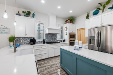 Lake House Pet friendly Community pool Close to the beach, , on Gulf of Mexico - Port Aransas in Texas - Lakehouse Vacation Rental - Lake Home for rent on LakeHouseVacations.com