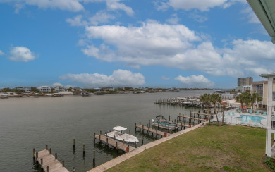 Lake House Boat Slips-Private Beach Access-Dolphin Harbor 3H-OBASIGNATURE PROPERTIES , , on Gulf of Mexico - Orange Beach in Alabama - Lakehouse Vacation Rental - Lake Home for rent on LakeHouseVacations.com
