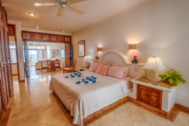 Lake House Beachfront access out the patio door! Swimming pool, AC and WiFi!, , on  in Quintana Roo - Lakehouse Vacation Rental - Lake Home for rent on LakeHouseVacations.com