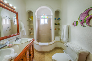 Lake House Beachfront access out the patio door! Swimming pool, AC and WiFi!, , on  in Quintana Roo - Lakehouse Vacation Rental - Lake Home for rent on LakeHouseVacations.com