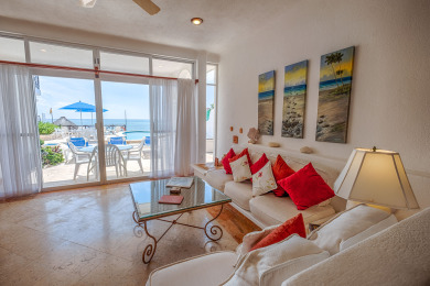Lake House Beachfront access out the patio door! Swimming pool, AC and WiFi!, , on  in Quintana Roo - Lakehouse Vacation Rental - Lake Home for rent on LakeHouseVacations.com