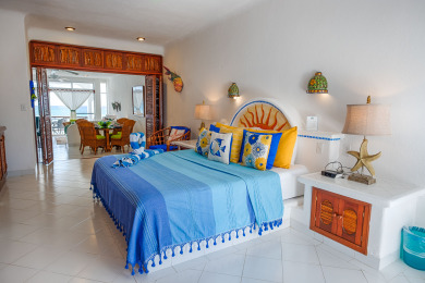 Lake House Lovely upscale beachfront condo on Half Moon Bay. Pool, AC and WiFi!, , on  in Quintana Roo - Lakehouse Vacation Rental - Lake Home for rent on LakeHouseVacations.com